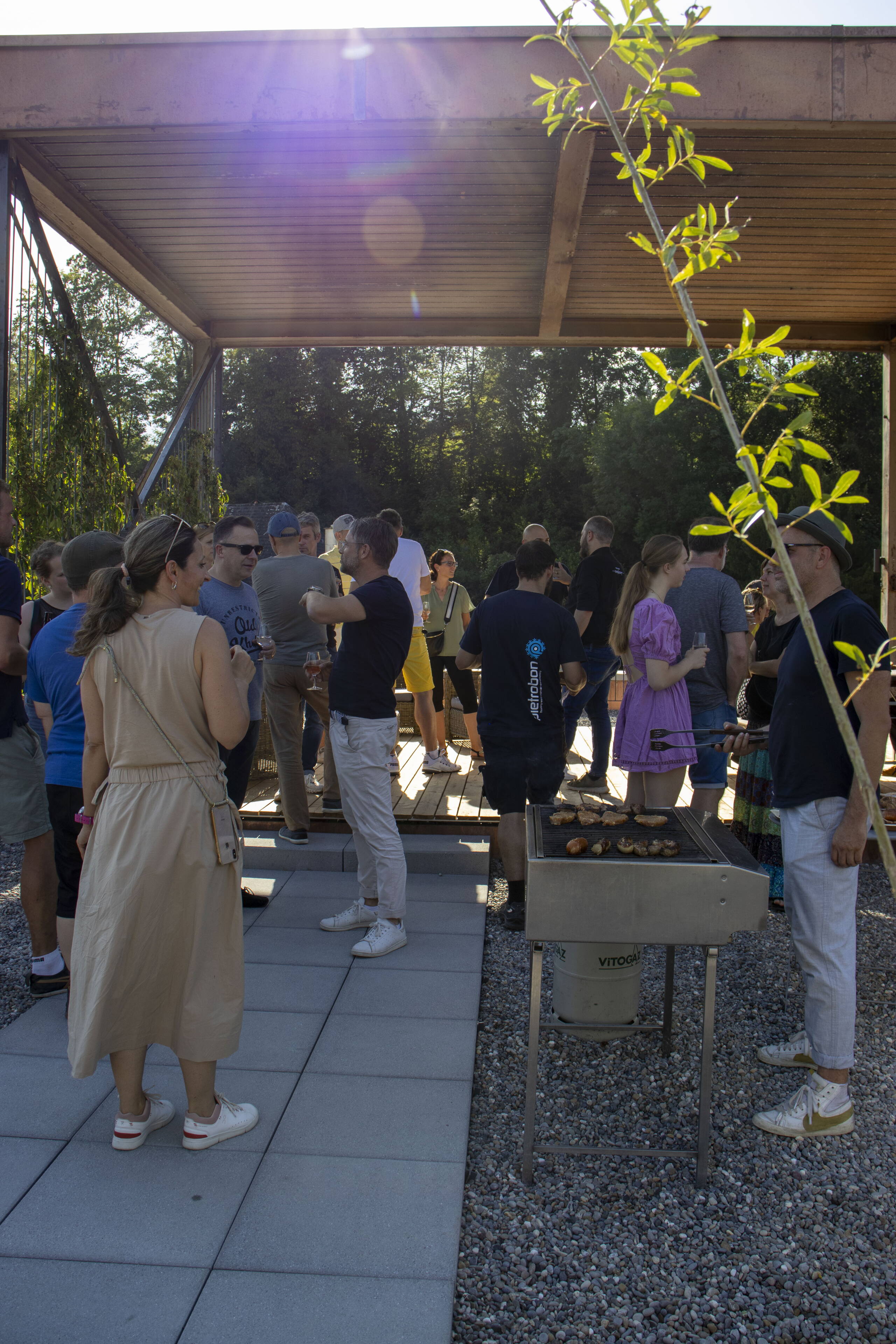 pioneers_deck4.jpg pioneers_deck4.jpg