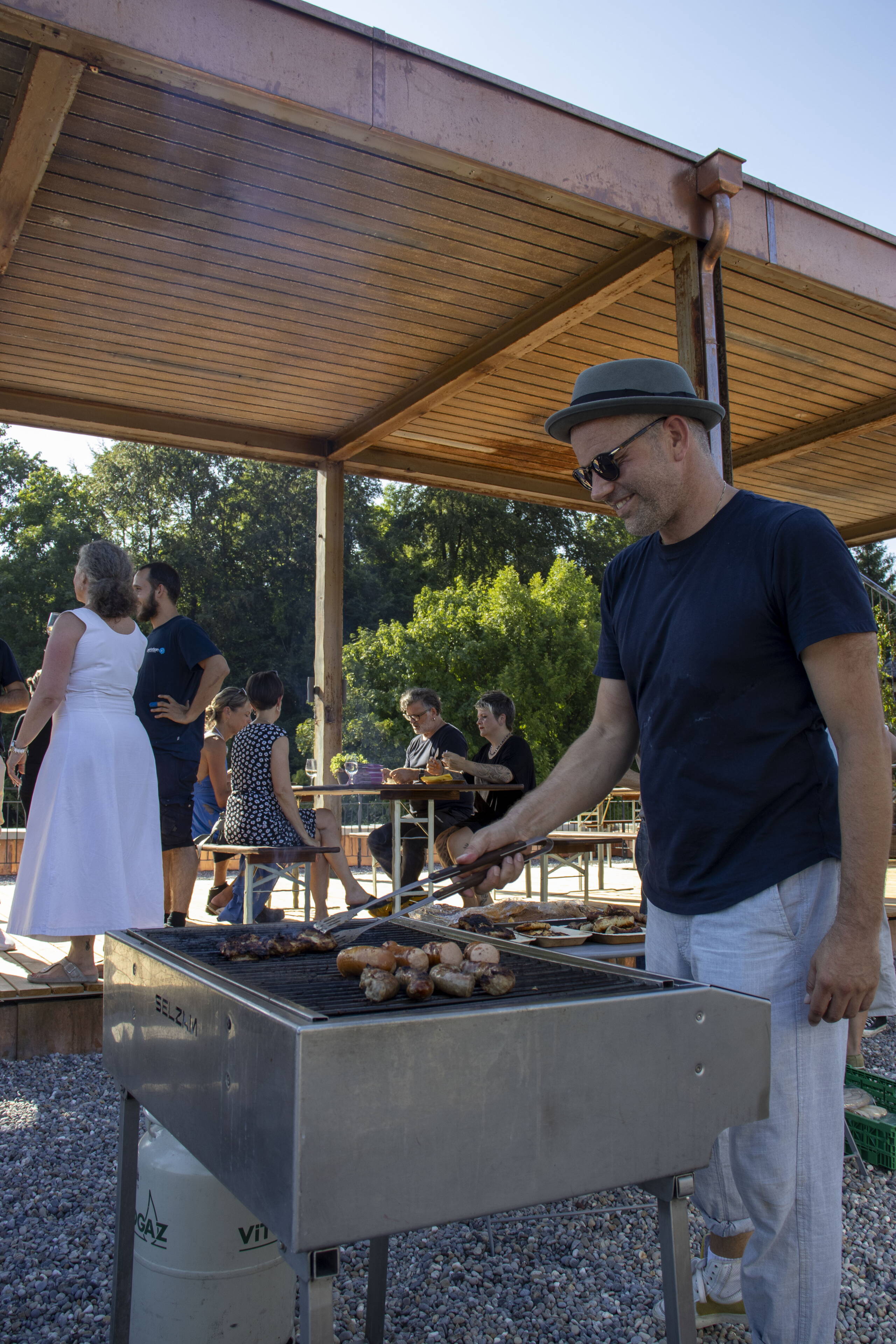 pioneers_deck2.jpg pioneers_deck2.jpg